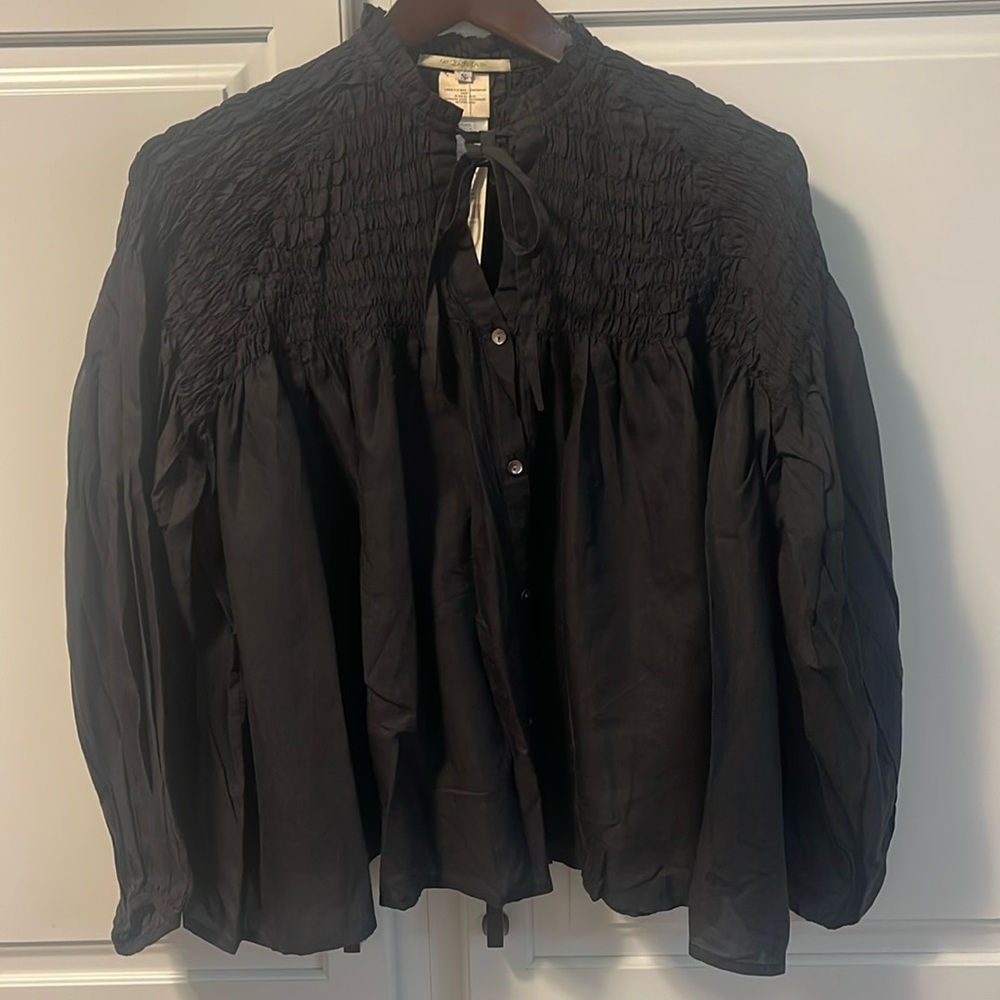 Black elastic smock top small buttons down front long sleeve new